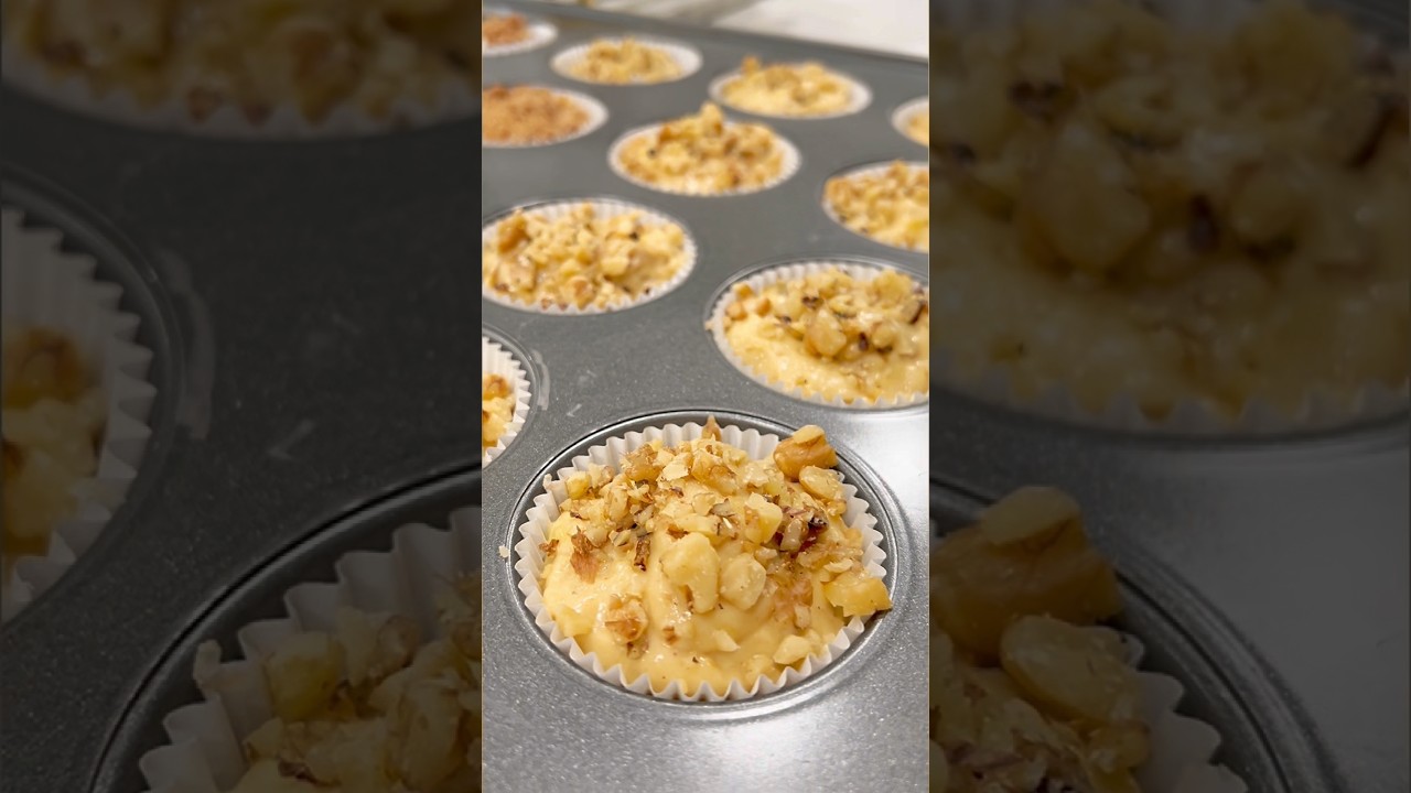 Super Easy Banana Muffins (by 13 Year Old Chef) #easybananamu #bananamuffins #easybake #homebaking