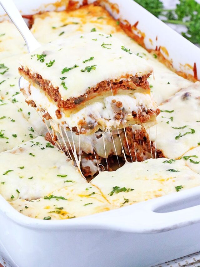 I've got the easiest and the tastiest lasagna recipe you'll ever make! It consists of very basic ingredients you most likely to have on hand. This Lasagna with Mushrooms is a perfect make-ahead dish your family will love!