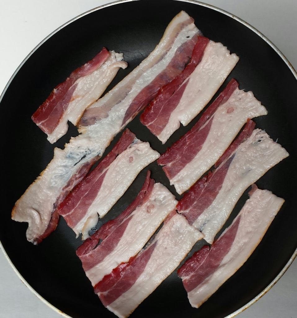 Potatoes-Bacon-Eggs Breakfast Omelet