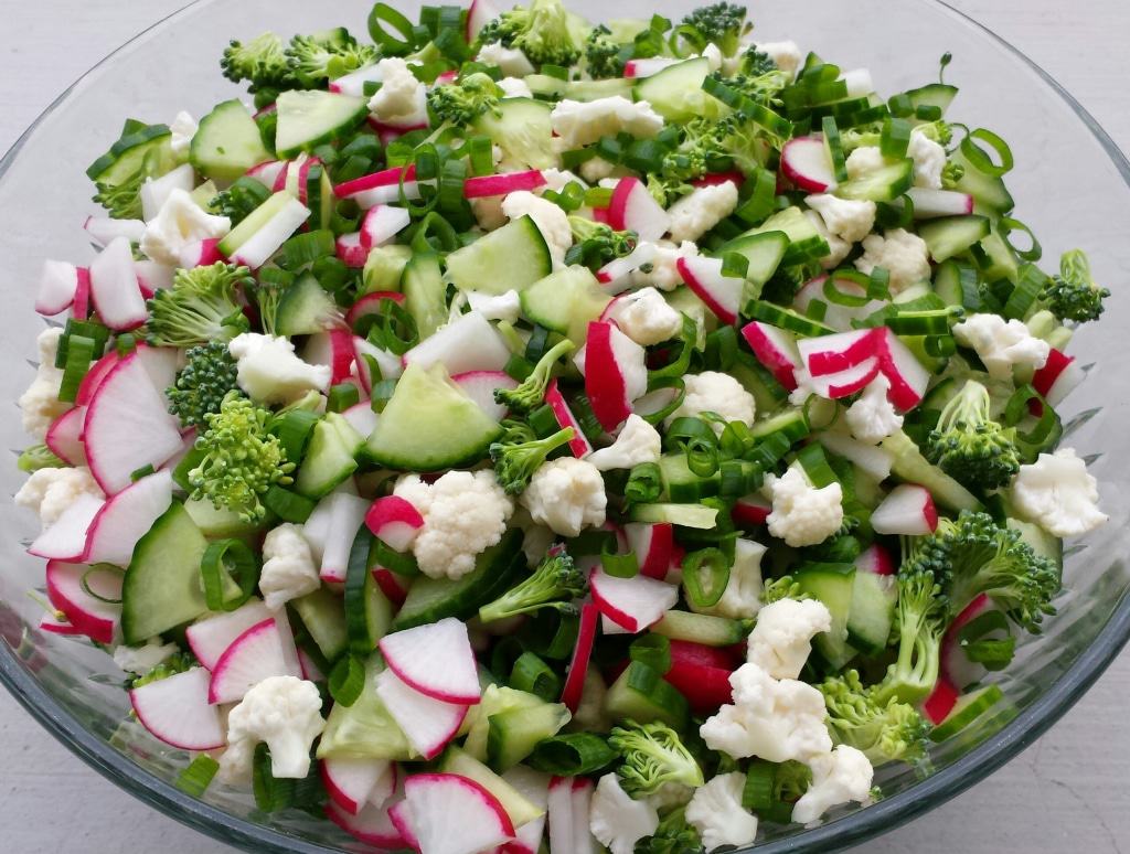 Cucumber/Coliflower/Redish/Brocholi Salad Recipe
