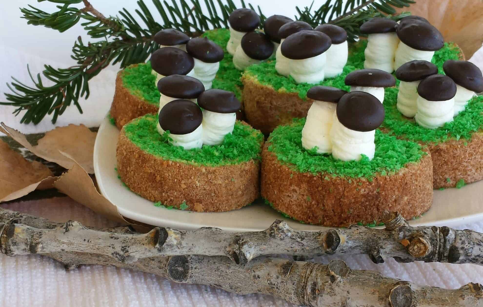 Isn't it a mushroom season now? These decorative desserts are mushrooms growing on top of an old stump in the forest. That chocolate cream inside the roll, the white cream of the mushroom stem and chocolate mushroom head make the taste unforgettable and crave-able. #oldstumpdessert #fallbaking #beautifuldessert
