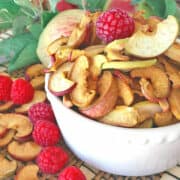 This Apple Chips Recipe will give you the tastiest homemade apple chips you've ever had, with an incredible flavor and crisp texture! They make the perfect healthy snack to have whenever you feel like munching, but without feeling any guilt because they're healthy and absolutely delicious!