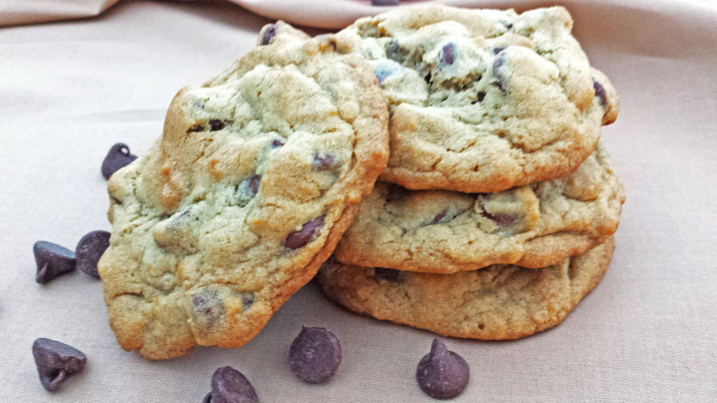 Soft and Chewy Chocolate Chip Cookies