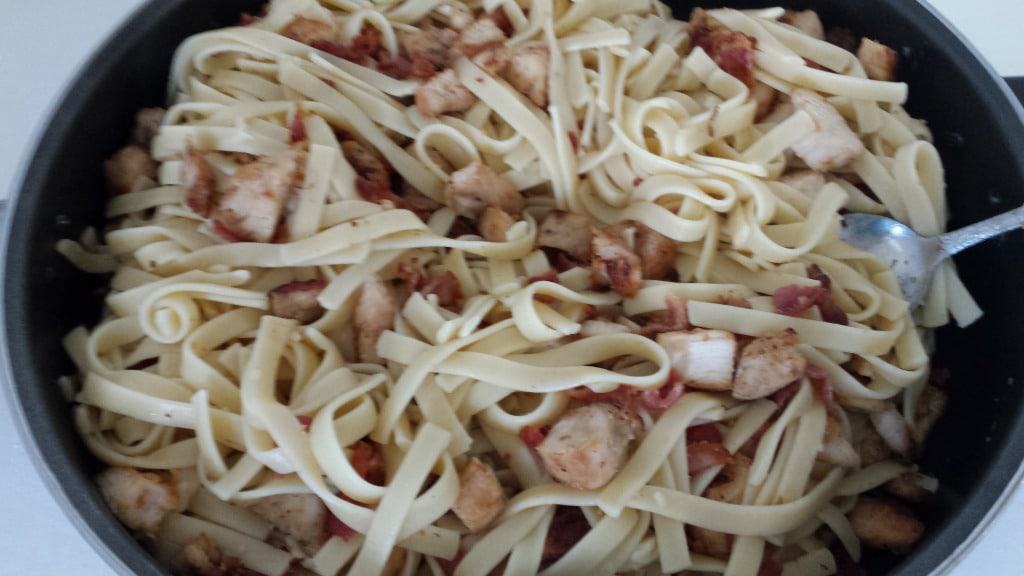 Fettuccini Chicken Alfredo with Broccoli 