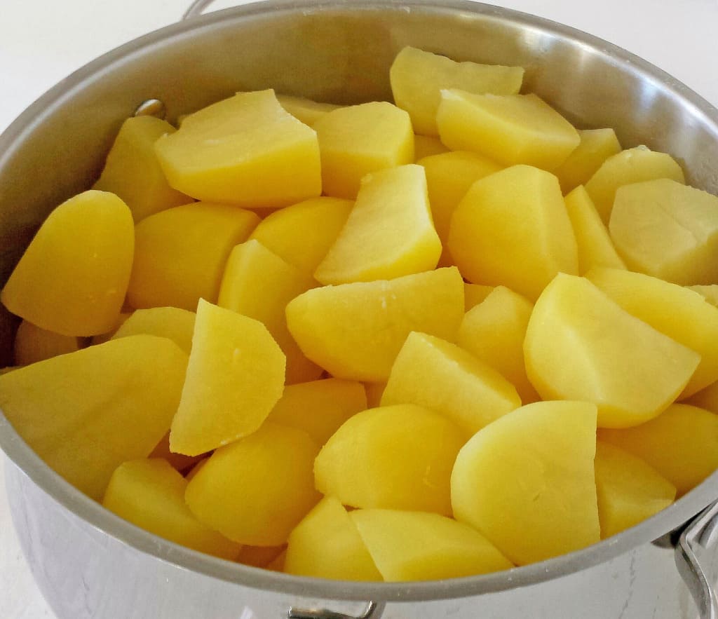 Rich N’ Creamy Potato Casserole Recipe
