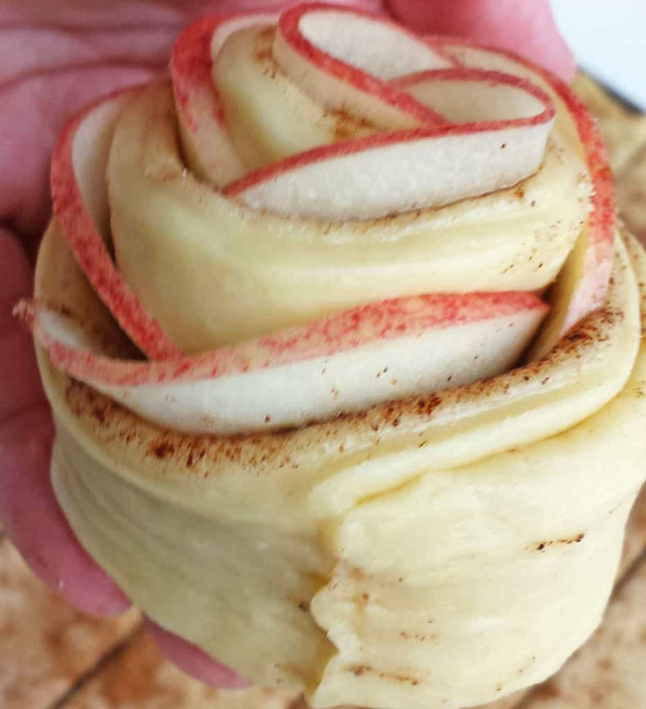 Cinnamon Rolls with Apples and Cream Cheese Frosting