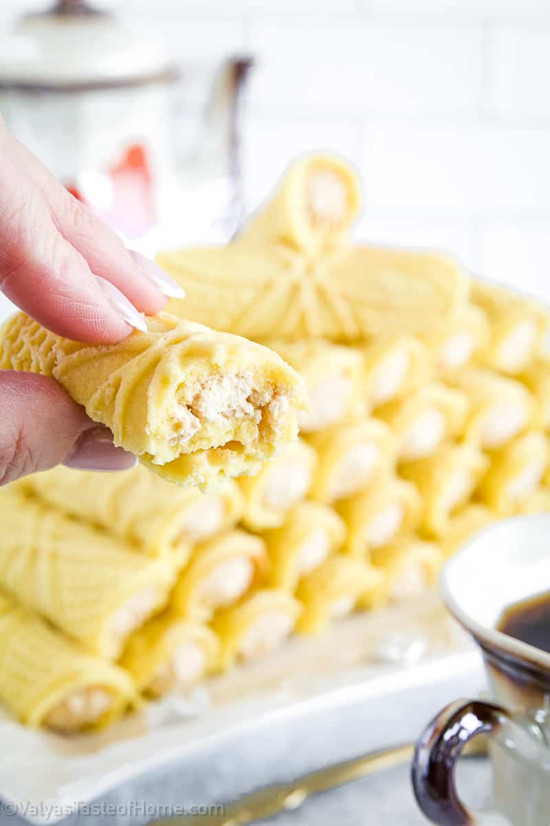 You can also fold them or roll them into cones and fill them with cream-like cannoli shells.