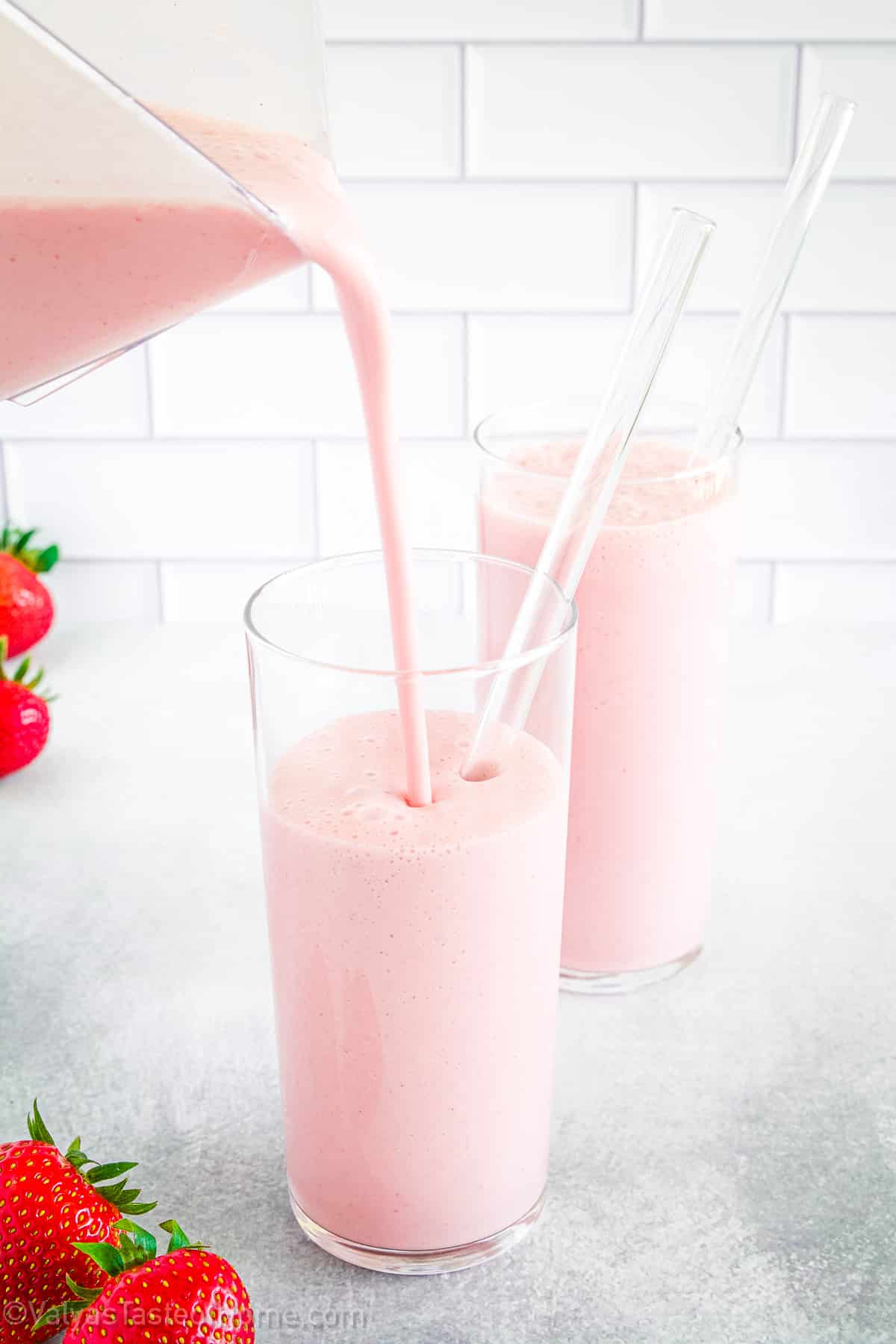 This smoothie recipe is the perfect blend of sweet and tangy flavors that will satisfy and energize you. It's quick and easy to make, and super delicious!