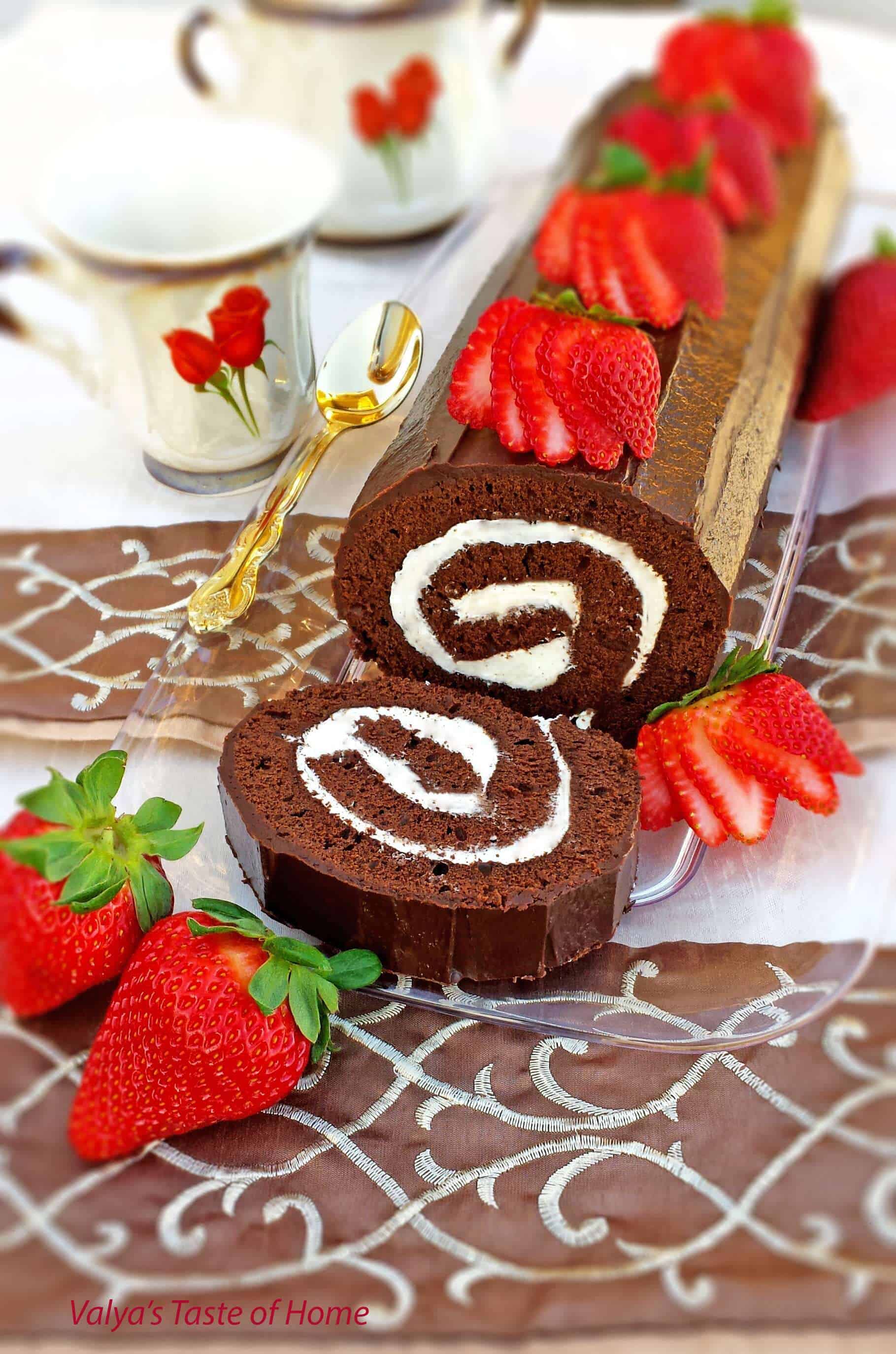 Top off a delicious meal with these christmas sweets and dessert recipes, guaranteed to not to mention, these ice cream sandwiches will earn you the title of best baker ever. Best Christmas Dessert Recipes Ever : 18 Best Christmas Desserts - Valya's Taste of Home