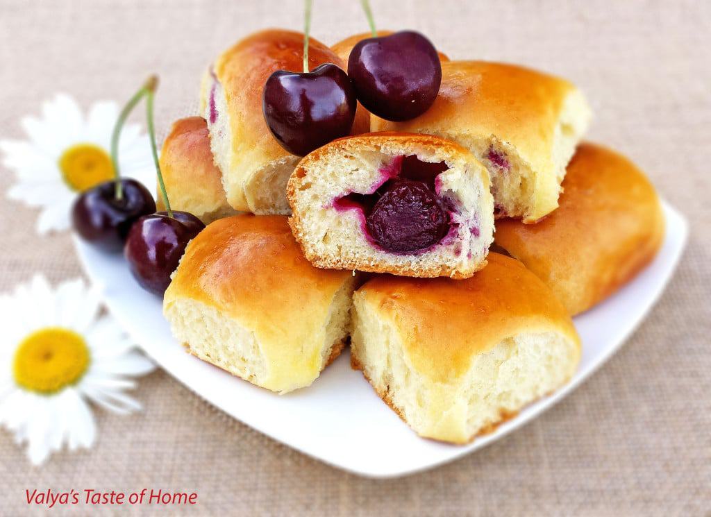 Sweet Buns with Fresh Cherry Filling (Piroshki)