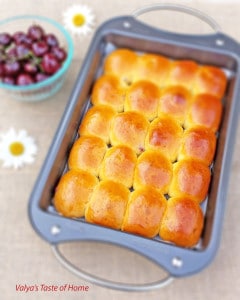 Sweet Buns with Fresh Cherry Filling (Piroshki)