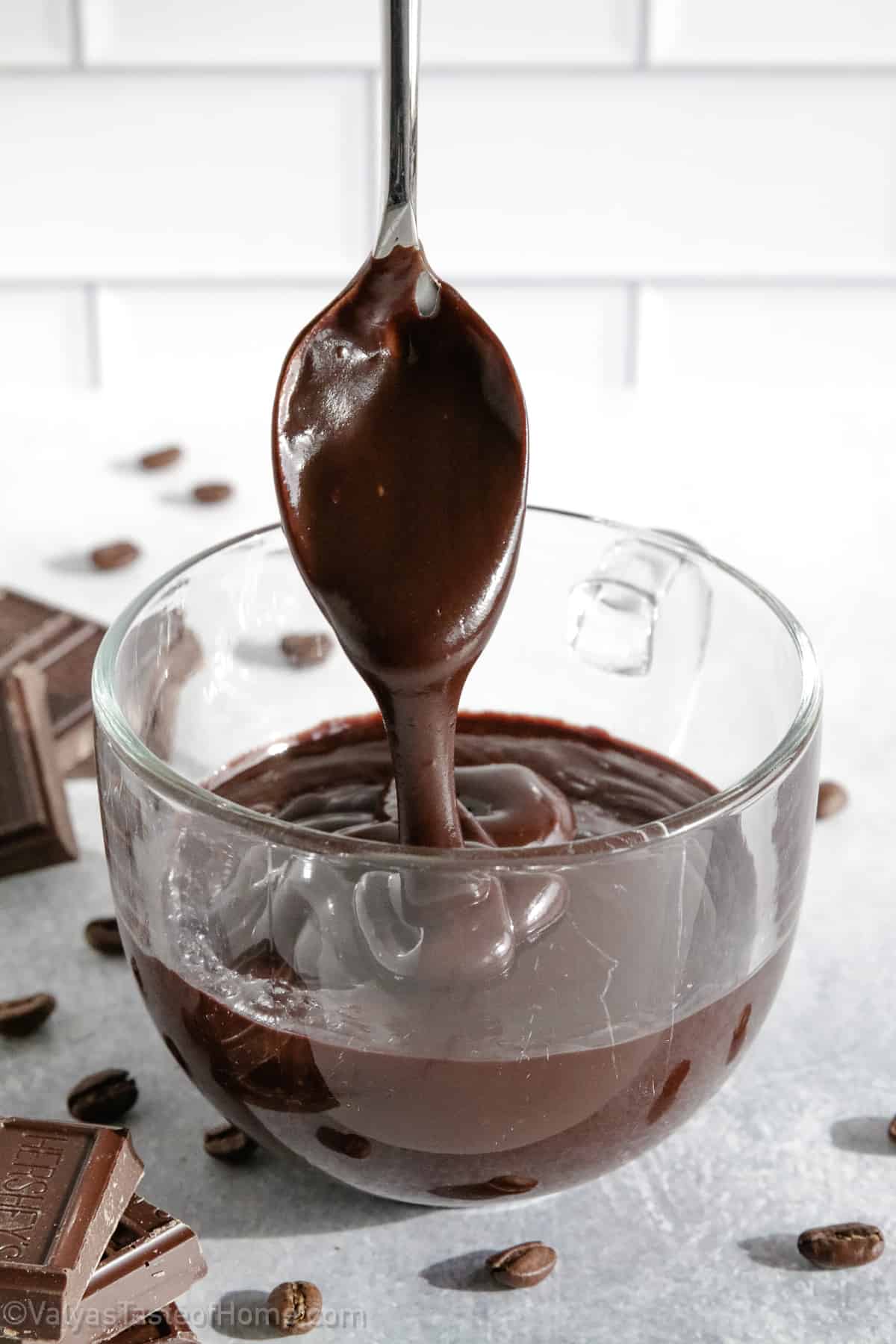 Chocolate ganache is a decadent and delicious treat that can be used to make cakes, cupcakes, truffles, and other desserts. It's made with just two ingredients: chocolate and milk. 