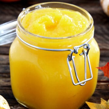 When it comes to foods like these, it’s quicker to grab a can at the store. But if you want a much healthier, better-tasting puree, homemade is the way to go. This Pure Homemade Pumpkin Puree is super easy to make and very delicious.