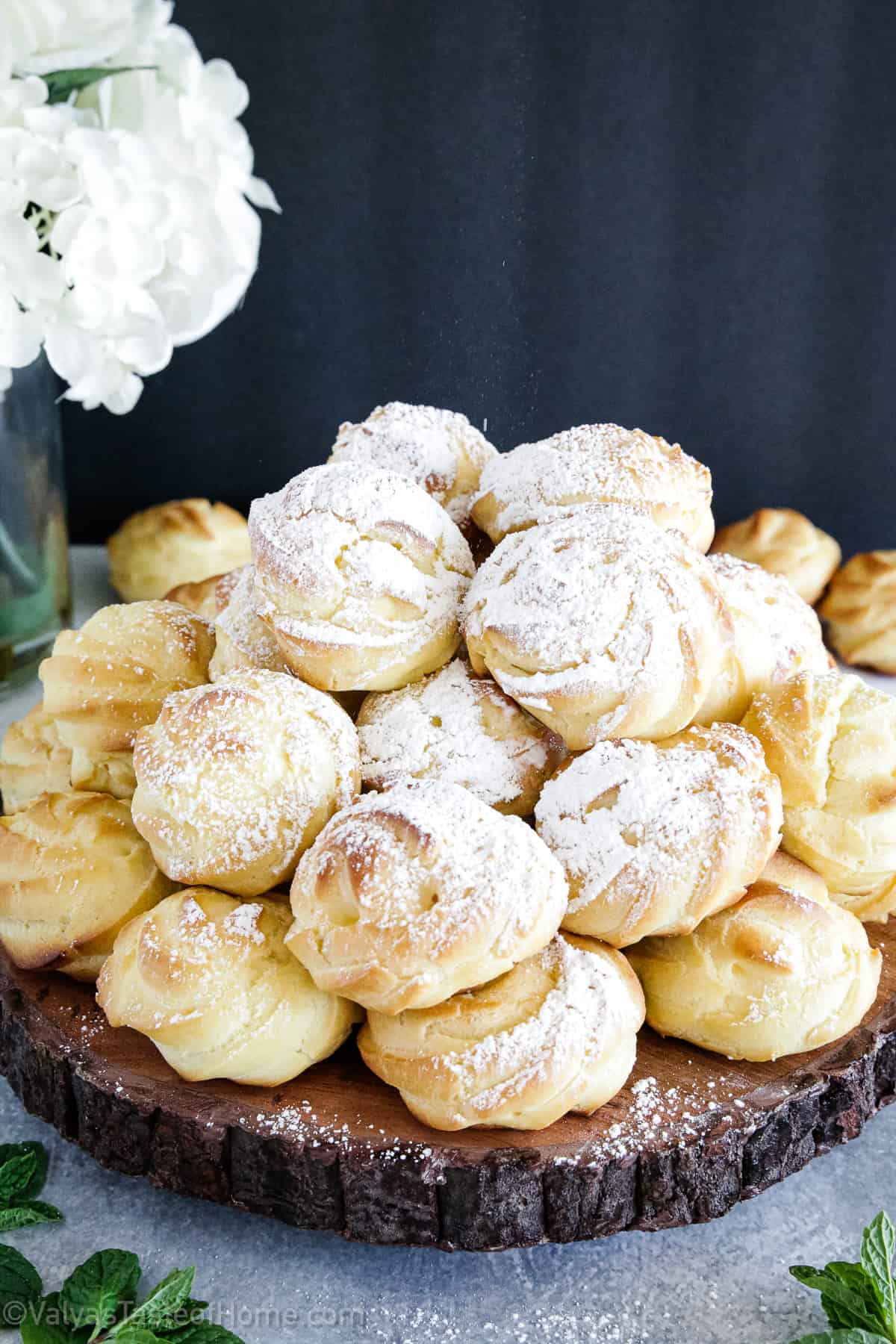 Perfect Cream Puffs Recipe (For Beginners) - The Flavor Bender