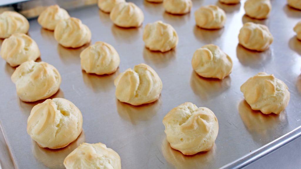 Cream Puffs – Éclairs