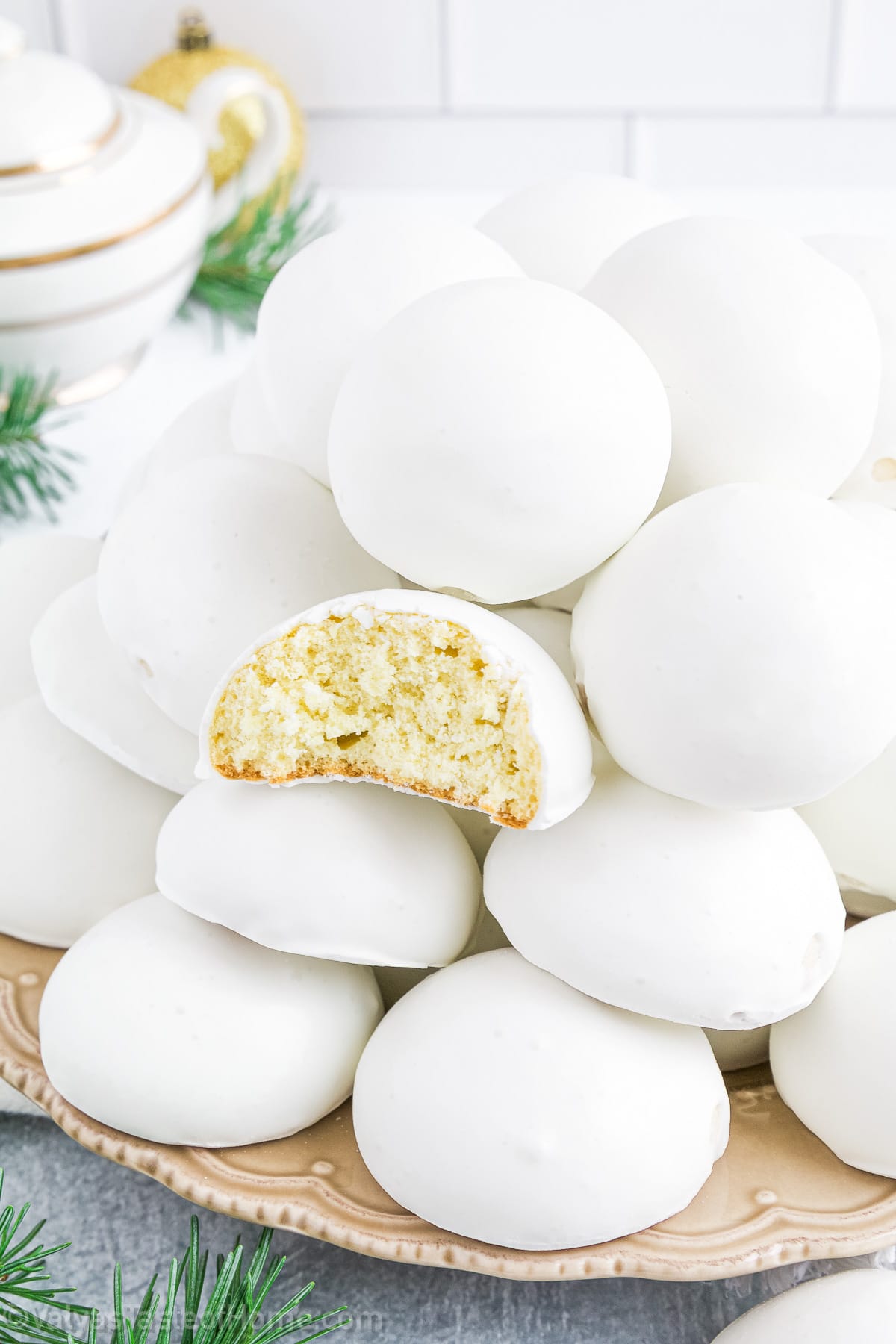 Peppermint cookies are a delicious Christmas cookie recipe that combines the classic flavors of peppermint into a chewy, delicious treat.