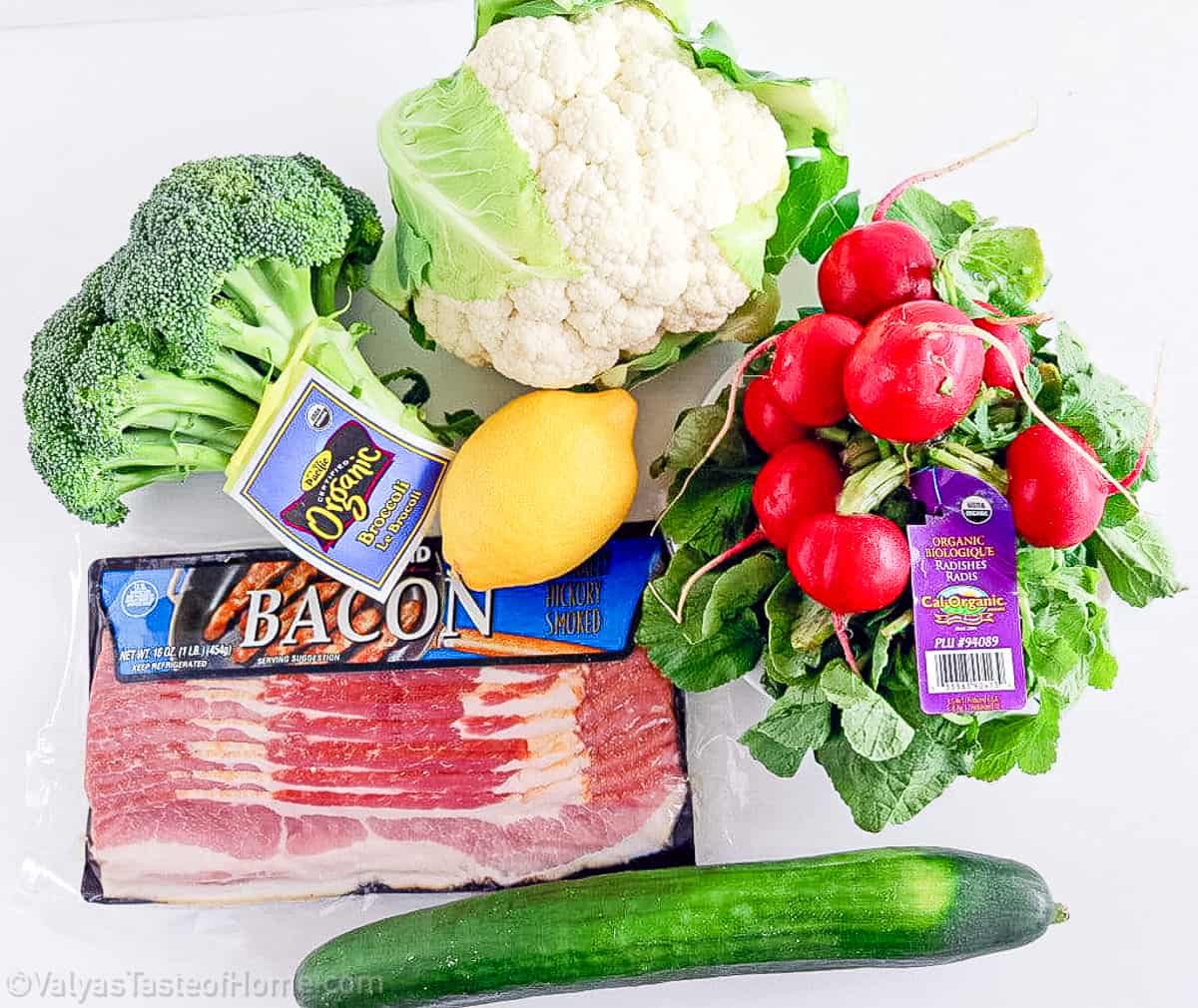 All you need are some simple pantry staple ingredients to make this broccoli bacon recipe at home. Let's look at them in more detail: