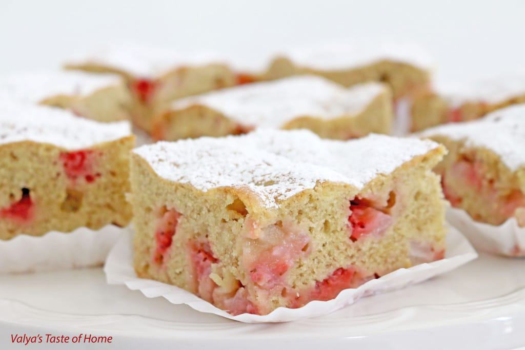 Strawberry Banana Coffee Cake