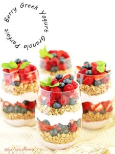 Berry Greek Yogurt Granola Parfait