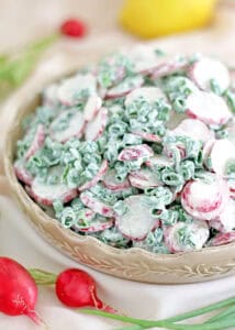 This radish salad with yogurt dressing is a recipe that perfectly combines convenience, simplicity, and incredible flavor.