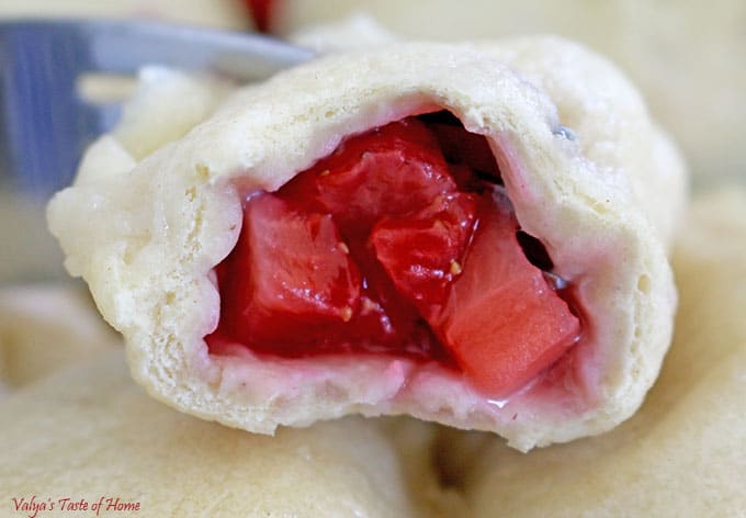 Pierogies with Strawberries - Vareniki