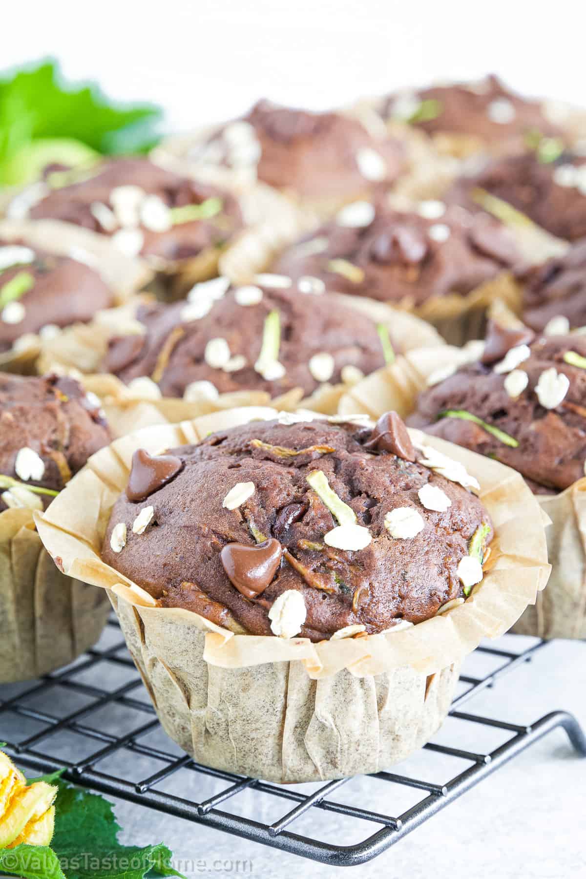 These cupcake-size zucchini bread treats are absolutely perfect for kids as snacks at home or in their lunch boxes for school. 