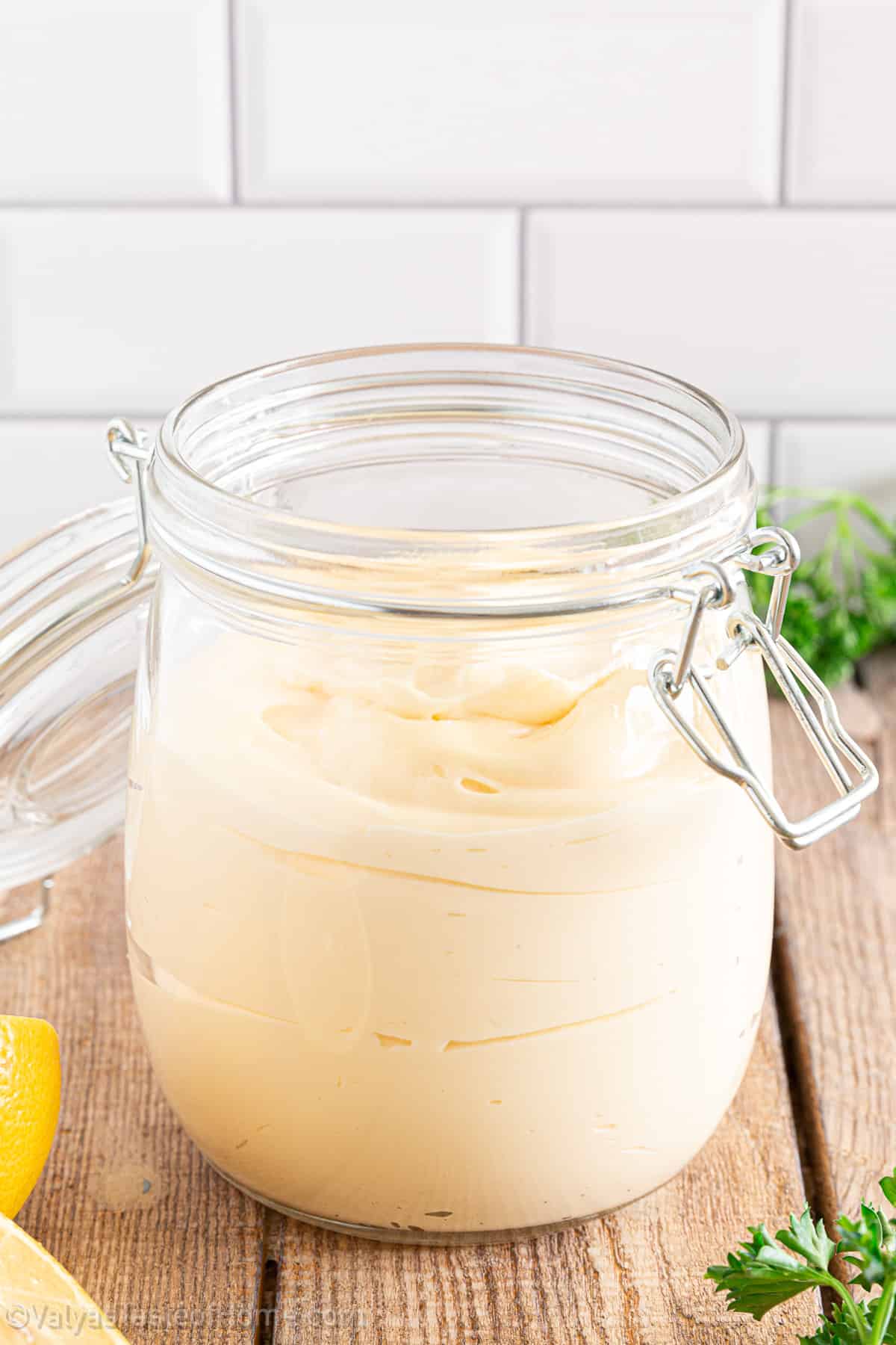 This recipe will show you how to make your own creamy, flavorful mayonnaise in just minutes.
