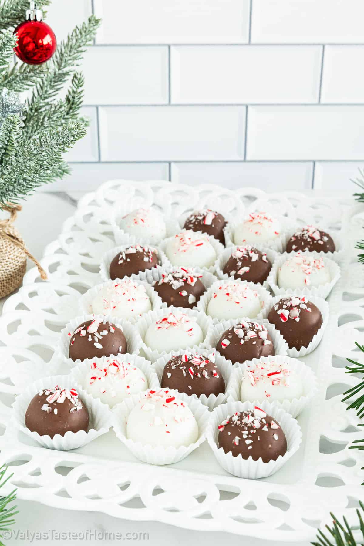 Oreo truffles are an Oreo lover's dream come true! They're the Oreo versions of chocolate truffles that we have all come to love!