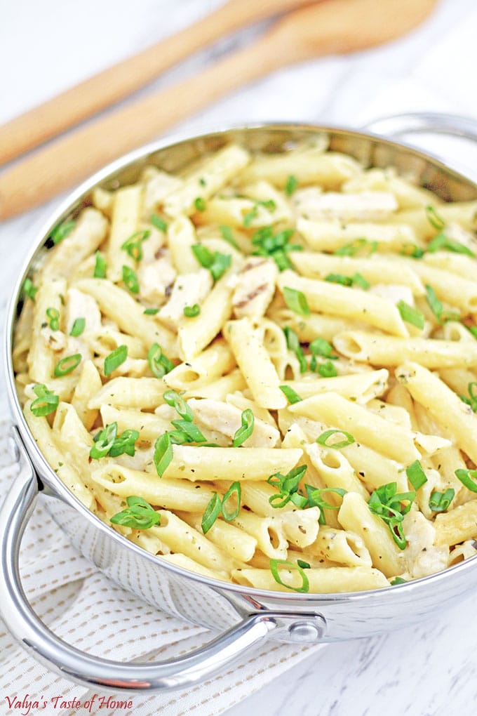 Creamy Garlic Chicken Pasta - Valya's Taste of Home