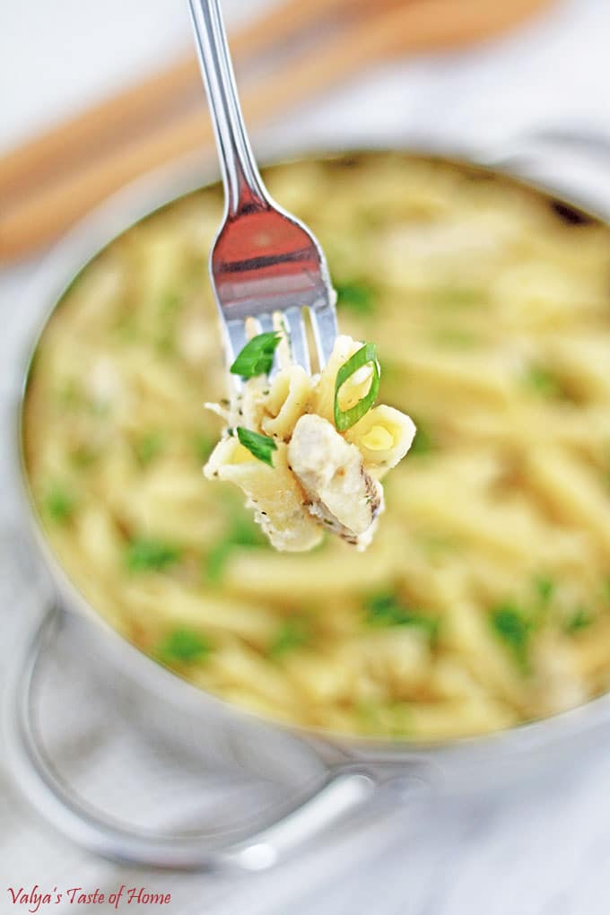 Creamy Garlic Chicken Pasta - Valya's Taste of Home