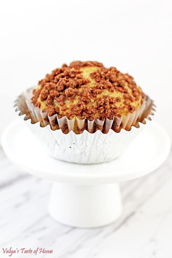 Best Ever Banana Crumb Muffins