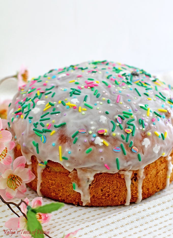 Mini Paska Easter Bread Recipe (Cupcake Size Paska - Kulich)