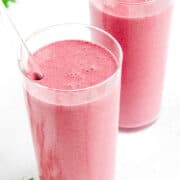 A berry smoothie recipe is a delicious, refreshing, and nutritious blend of various types of berries, dairy or dairy-free milk, and sweeteners.