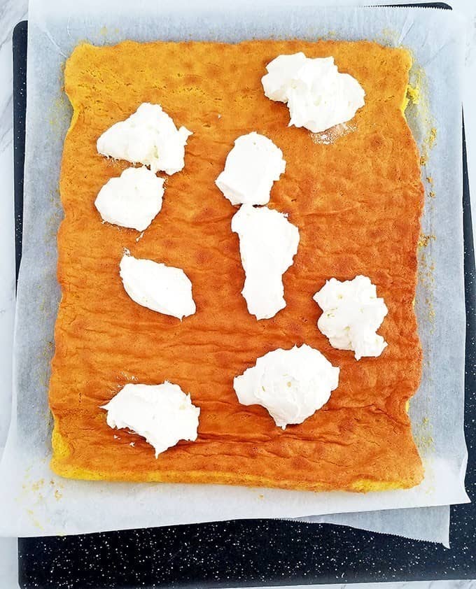 Vanilla Strawberry and Cream Cake Roll + Mother's Day Giveaway!