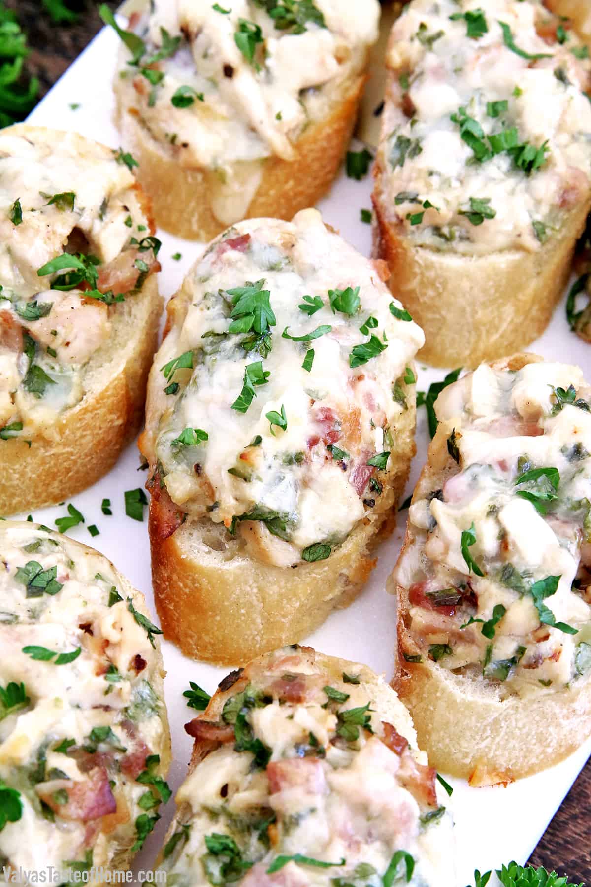 These Chicken Bacon Alfredo Canapés Appetizers are absolutely delicious served warm. These appetizers are so hearty and filling it also eats like a meal. You may turn it into a fantastic meal by adding a good homemade Caesar salad for an easy, light, and perfect lunch.