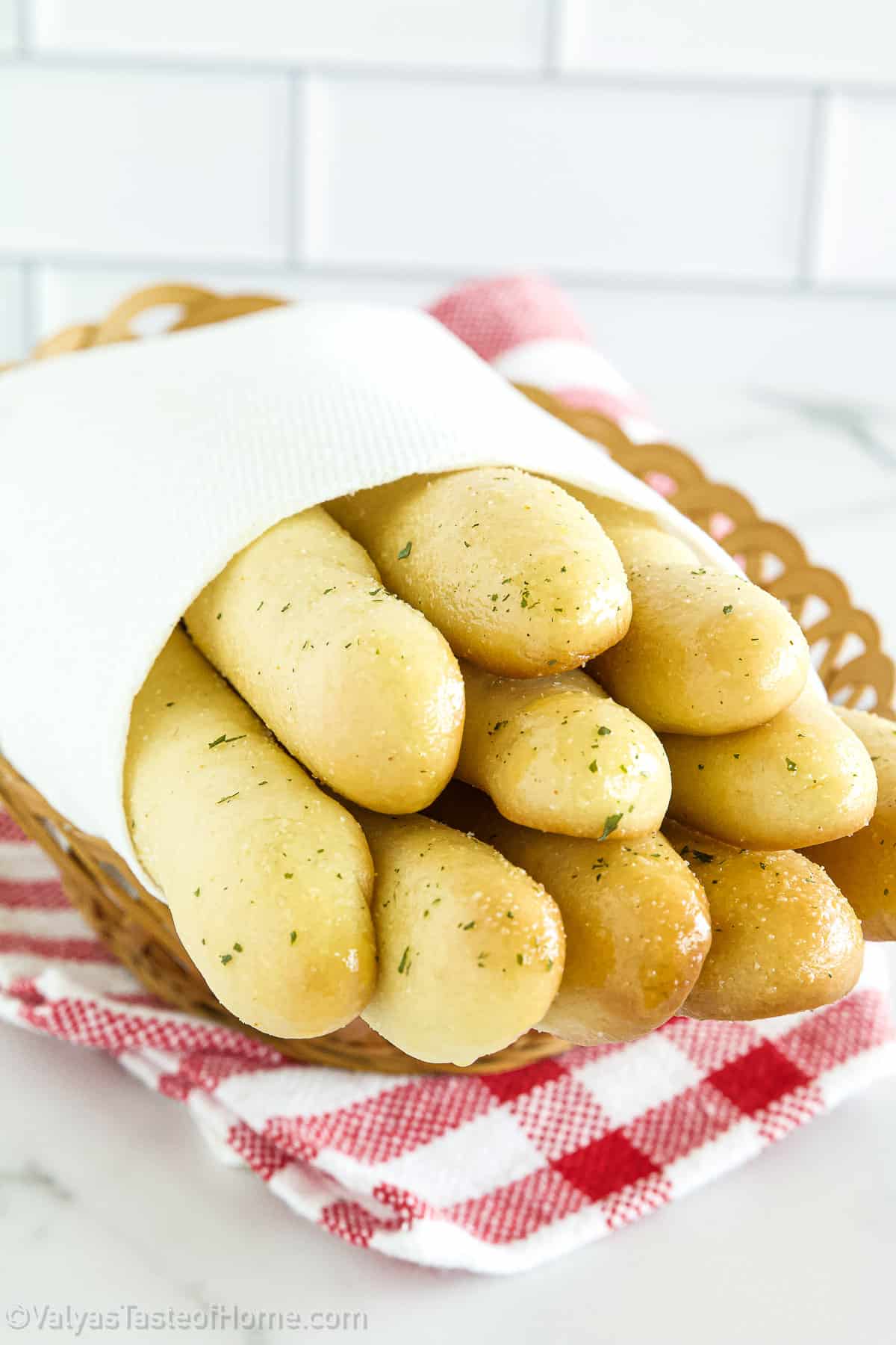 If you're looking to make delicious breadsticks but don't know where to start, this recipe will give you perfect breadsticks every time! Quick and easy to make!