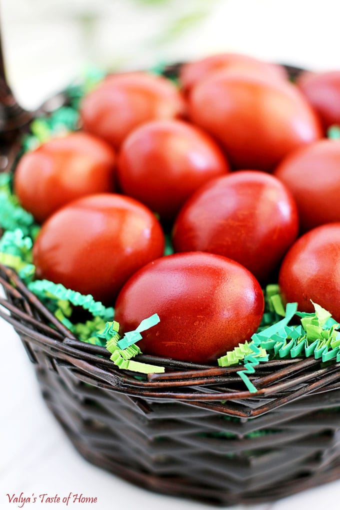 Naturally Dyed Easter Eggs with Onion Skins