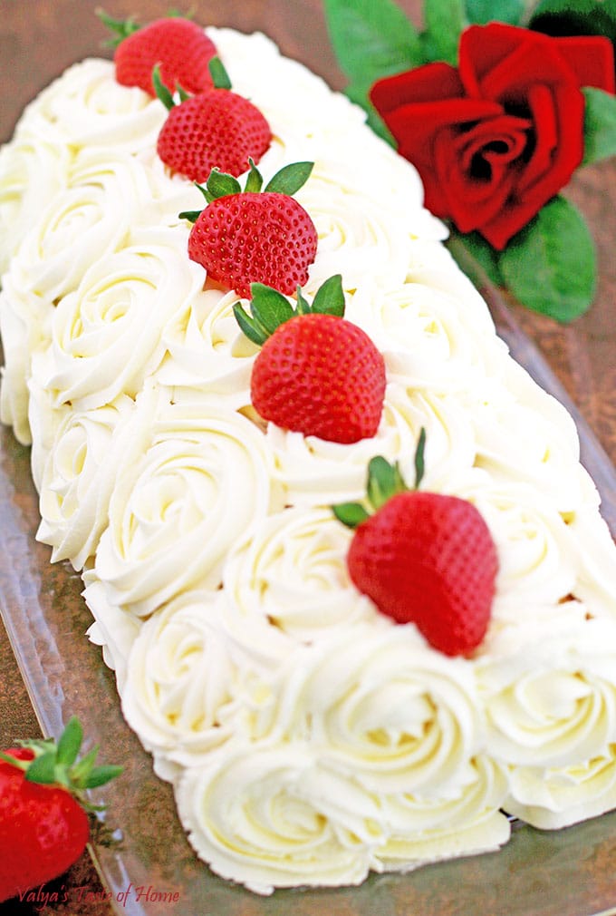 Vanilla Strawberry and Cream Cake Roll + Mother's Day Giveaway!