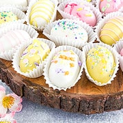These Easter Egg Oreo Truffles are not only absolutely adorable and worthy of a holiday, but they're also quick and easy to make!