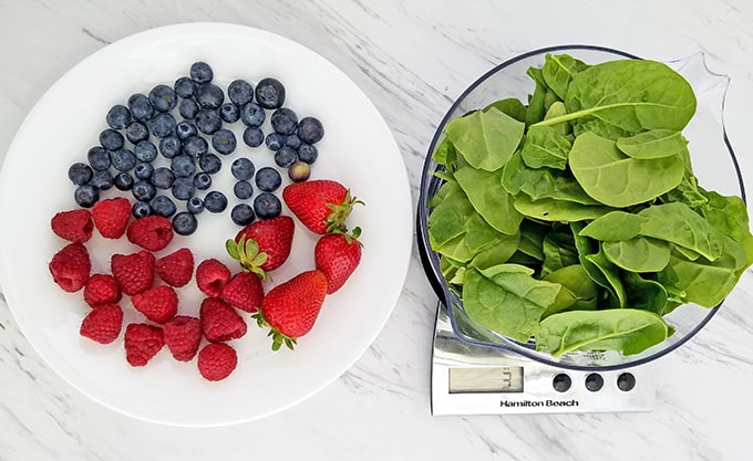 Healthy Berry Spinach Smoothie in a Jar