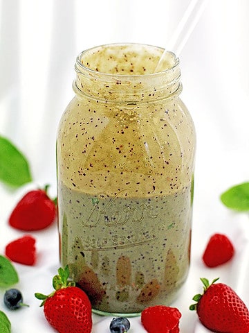 Healthy Spinach Berry Smoothie (Delicious + No Added Sugar!)