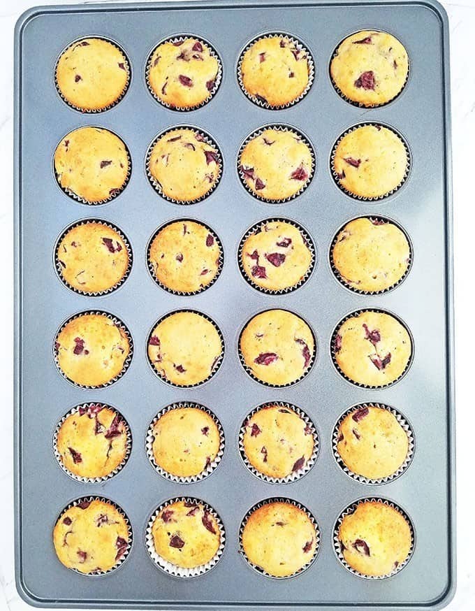 Cool completely before frosting.