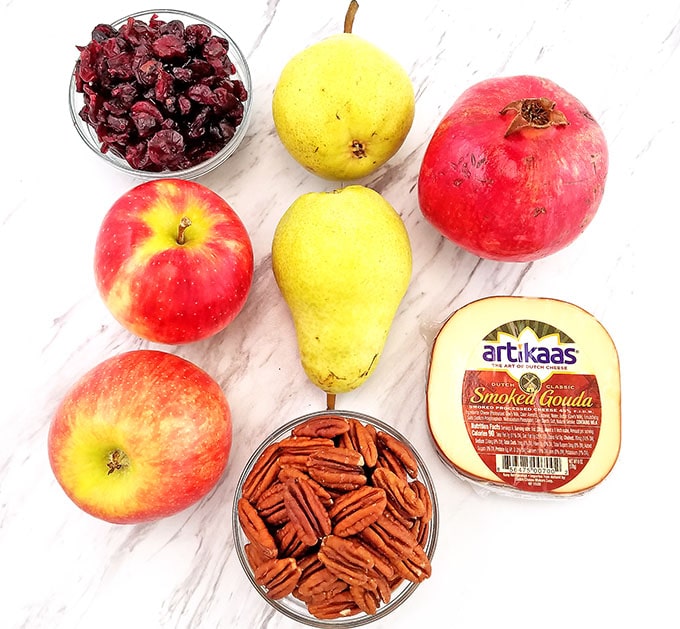 ingredients for the Pear Apple Pomegranate Pecan Spinach Salad 
#spinachsaladrecipe #holidaysalad #thanksgivingsalad #christmassalad #valyastasteofhome