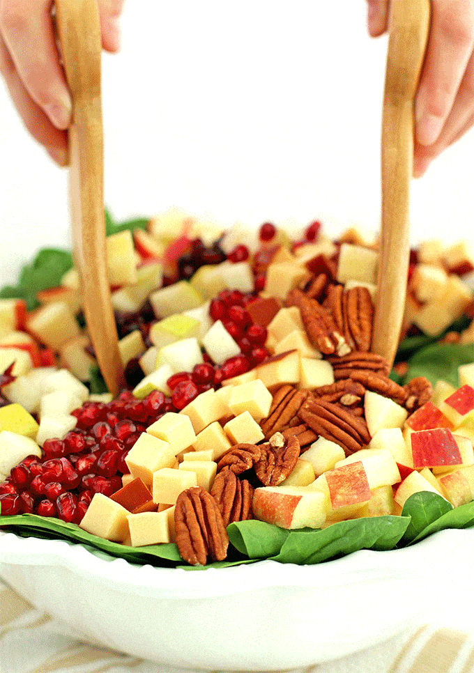 Apple-Pear-Pecan-Spinach-Salad.gif