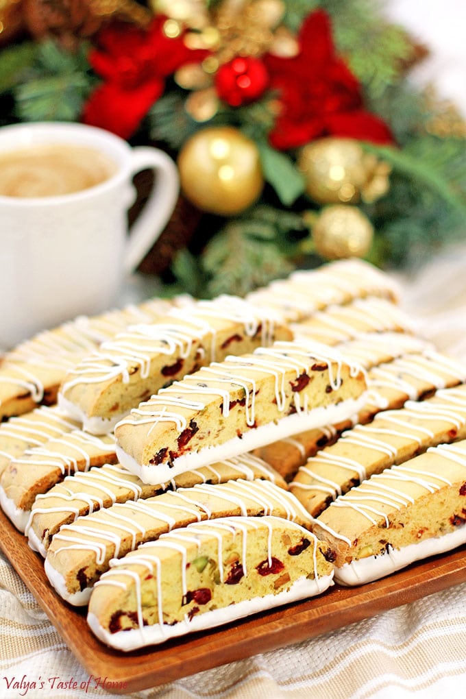 bake with kids, Biscotti Recipe, biscottis, chocolate cookies, Christmas baking, cookies, decor cookies, holiday baking, Holiday dessert, kids approved, perfect with coffee, pistachio nuts, tea dessert, White Chocolate Cranberry Pistachio Biscotti Recipe