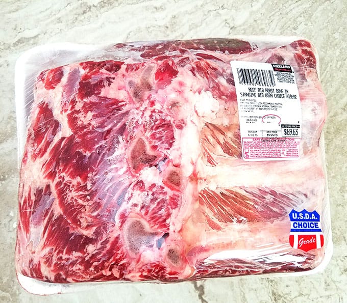 beef, bone-in rib roast, bone-in steak, juicy, ribeye steak, roasted standing bone-in steak, so delicious, soft, standing beef steak, Standing Bone-in Ribeye Roast Recipe, steak, tender