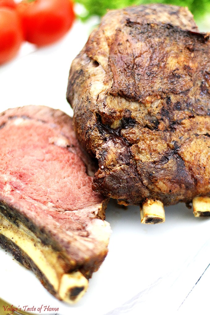 beef, bone-in rib roast, bone-in steak, juicy, ribeye steak, roasted standing bone-in steak, so delicious, soft, standing beef steak, Standing Bone-in Ribeye Roast Recipe, steak, tender