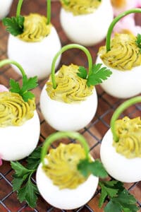 Who doesn’t love Easter eggs? And these Deviled Easter Egg Baskets are here to steal the show with their incredible flavor and absolutely adorable look!