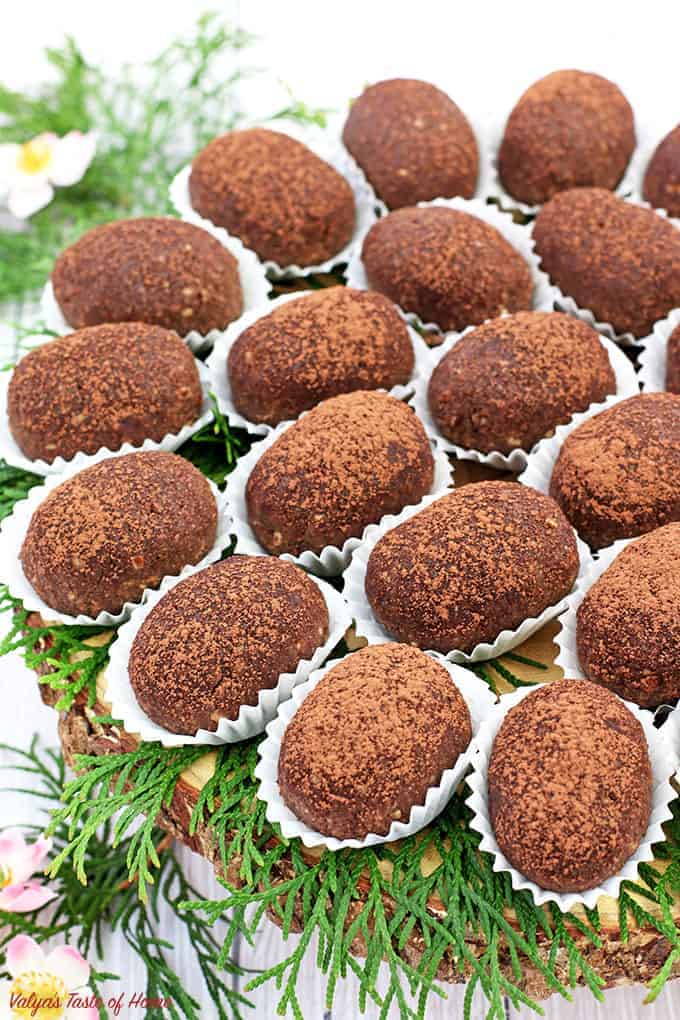 You won't find these growing in the dirt! These Kartoshka Chocolate Cake Truffles (Potato Pirozhnoye) are not of the naturally grown truffles, but they are still some wonderfully tasty little nuggets.