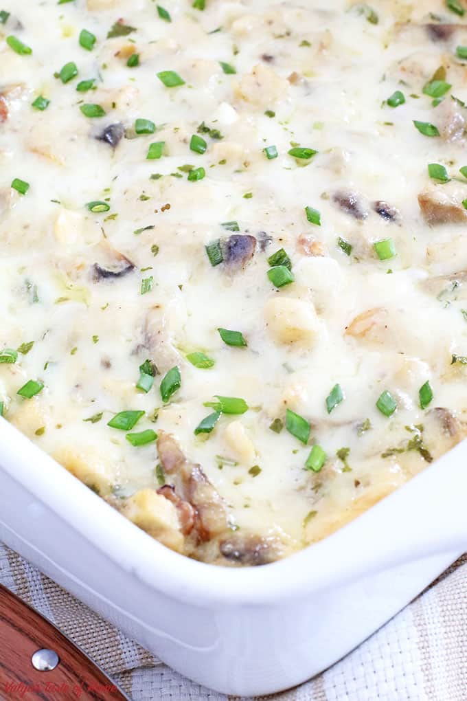 chicken, Chicken Bacon Mushroom Alfredo Lasagna Recipe, clean eating, delicious, easy recipe, homemade Alfredo sauce, homemade lasagna, homemade meal, lasagna, mushrooms, natural bacon, one pan dinner, vegetables